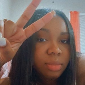 Meet your Posher, Kecia